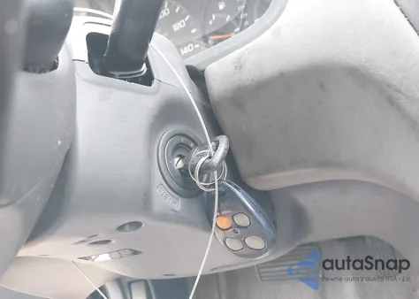 1999 Honda Accord Lx z USA, uszkodzony, nr VIN JHMCG564XXC007996